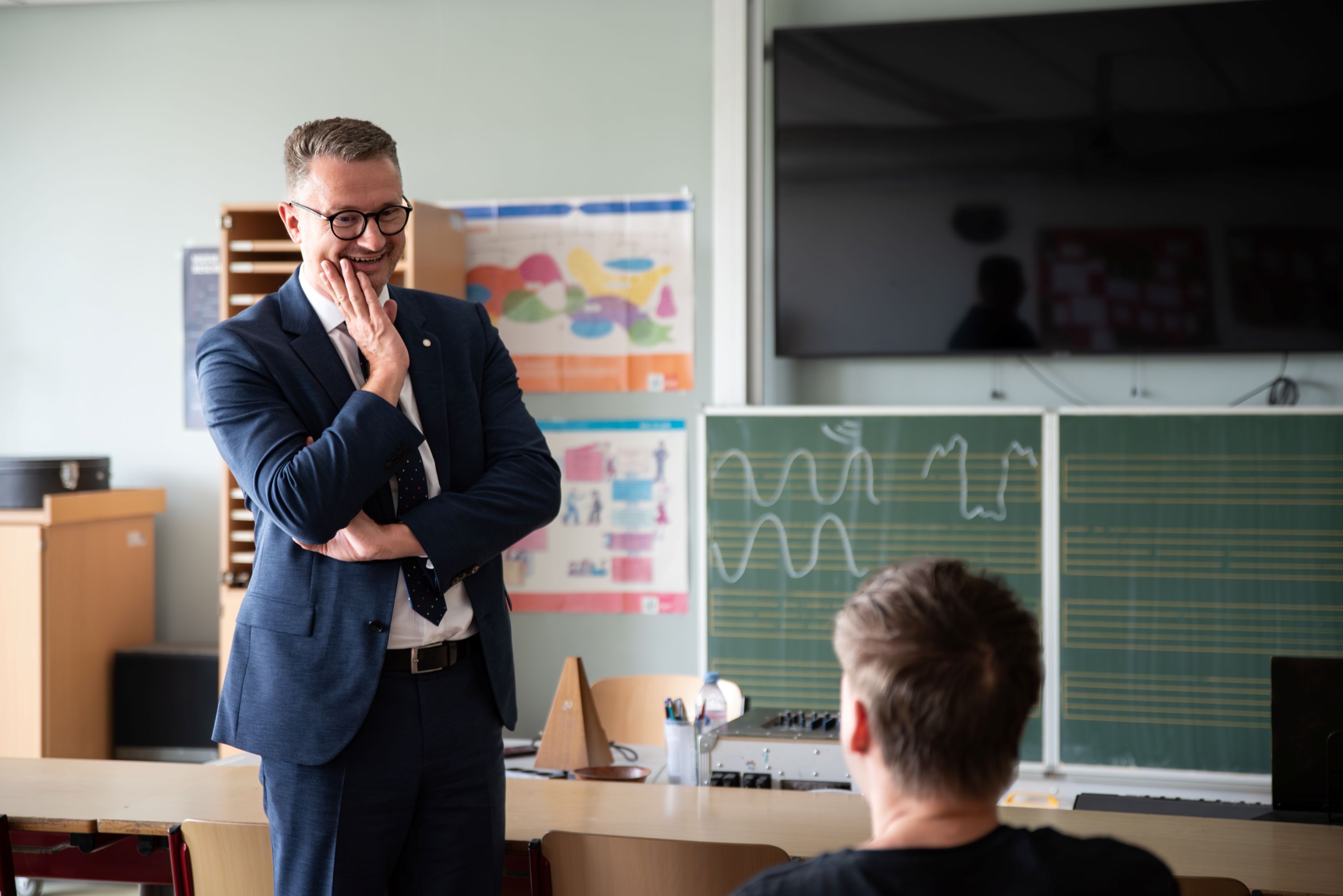 Minister Tischner zu Besuch am ASG